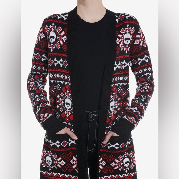 Hot Topic Sweaters - 🆕 NWT Social Collision Black & Red Skull Fair Isle Cardigan size S Hot Topic 💀